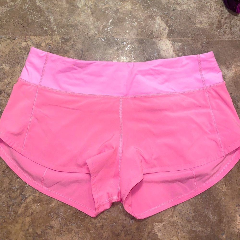 Lululemon Speed up 2.5 inch PINK Shorts size 6